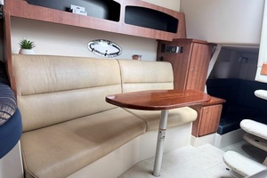 30ft Cruisers Yachts Yacht For Sale
