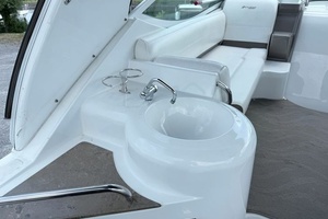 30ft Cruisers Yachts Yacht For Sale