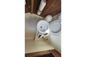 Windancer 30ft Pearson Yacht For Sale