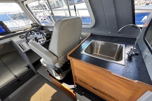 27ft KingFisher Yacht For Sale