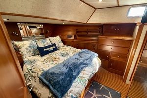 FLYAWAY 49ft Grand Banks Yacht For Sale