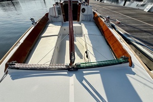 Sea Horse 28ft Alerion Yacht For Sale