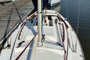 Sea Horse 28ft Alerion Yacht For Sale