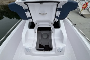 29ft Axopar Yacht For Sale