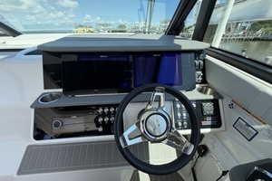 32ft Sea Ray Yacht For Sale