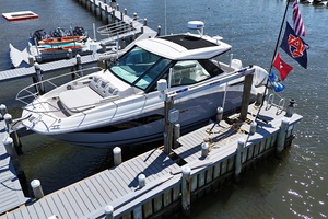 32ft Sea Ray Yacht For Sale