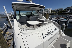 32ft Sea Ray Yacht For Sale