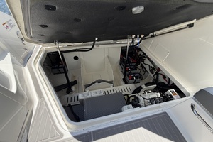 32ft Sea Ray Yacht For Sale