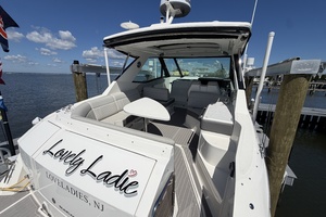 32ft Sea Ray Yacht For Sale