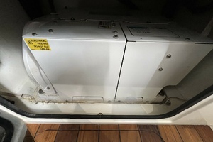 Contender 44 NAUTI GIRL - Generator