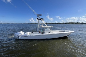 Contender 44 NAUTI GIRL - Exterior