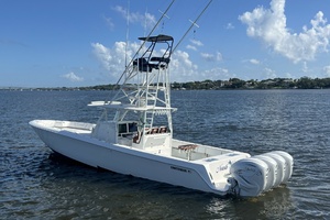 Contender 44 NAUTI GIRL - Exterior