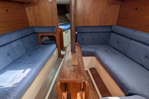 Rendl 34ft Moody Yacht For Sale