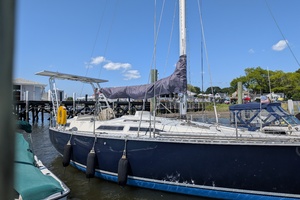 Rendl 34ft Moody Yacht For Sale