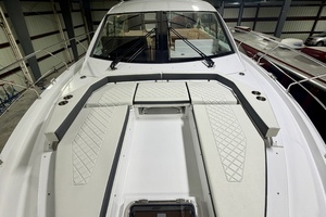 49FT (14.94M) CRUISERS