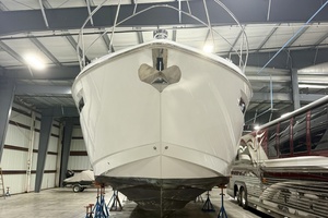 49FT (14.94M) CRUISERS yacht for sale