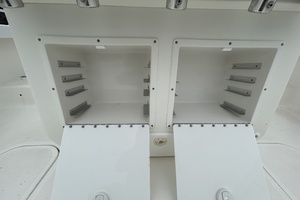 32ft Jarrett Bay Yacht For Sale