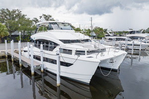 54FT (16.46M) AQUILA yacht for sale
