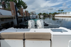 Mer Bare 33ft Everglades Yacht For Sale