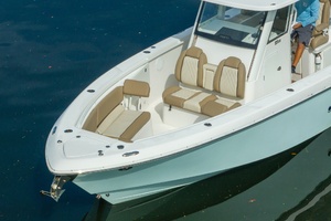 Mer Bare 33ft Everglades Yacht For Sale