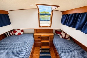 36ft Grand Banks Yacht For Sale