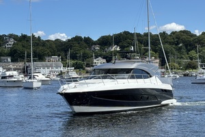 51FT (15.7M) RIVIERA yacht for sale