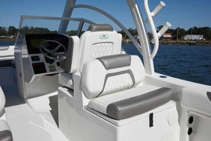 25ft World Cat Yacht For Sale