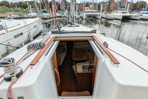 Slip Stream  35ft Jeanneau Yacht For Sale