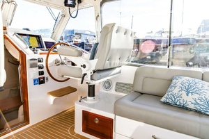 Helm Station