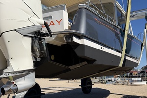 GOOMBAY Worth Avenue Yachts