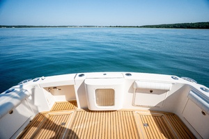 Hook d Hemm 38ft Riviera Yacht For Sale