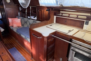 Josephine 38ft Ericson Yacht For Sale