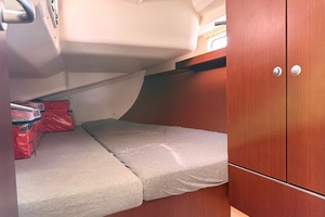 EFFORTLESS 37ft Hanse Yacht For Sale