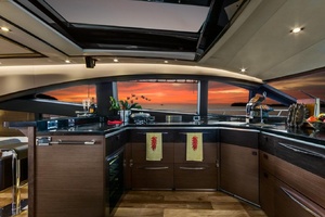 65FT (19.86M) SEA RAY