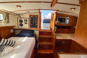 Candide 38ft Grand Banks Yacht For Sale