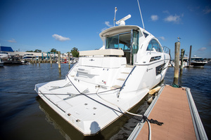 50FT (15.24M) CRUISERS YACHTS