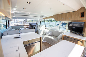 50FT (15.24M) CRUISERS YACHTS