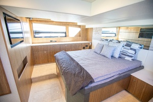 50FT (15.24M) CRUISERS YACHTS