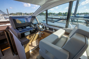 50FT (15.24M) CRUISERS YACHTS