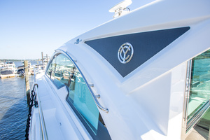 50FT (15.24M) CRUISERS YACHTS