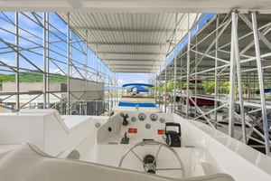 OFF DUTY 77ft Sumerset Yacht For Sale