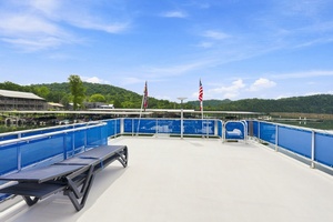 OFF DUTY 77ft Sumerset Yacht For Sale