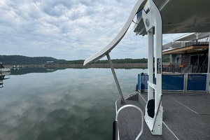 OFF DUTY 77ft Sumerset Yacht For Sale