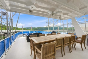 OFF DUTY 77ft Sumerset Yacht For Sale