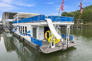 OFF DUTY 77ft Sumerset Yacht For Sale