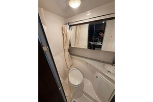 28ft Regal Yacht For Sale