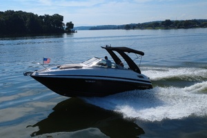 28ft Regal Yacht For Sale