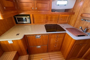 Casta Diva 50ft MJM Yacht For Sale