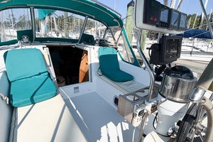 DRAGONFLY 36ft Catalina Yacht For Sale
