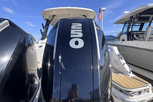 Divine Mer Sea 28ft Boston Whaler Yacht For Sale